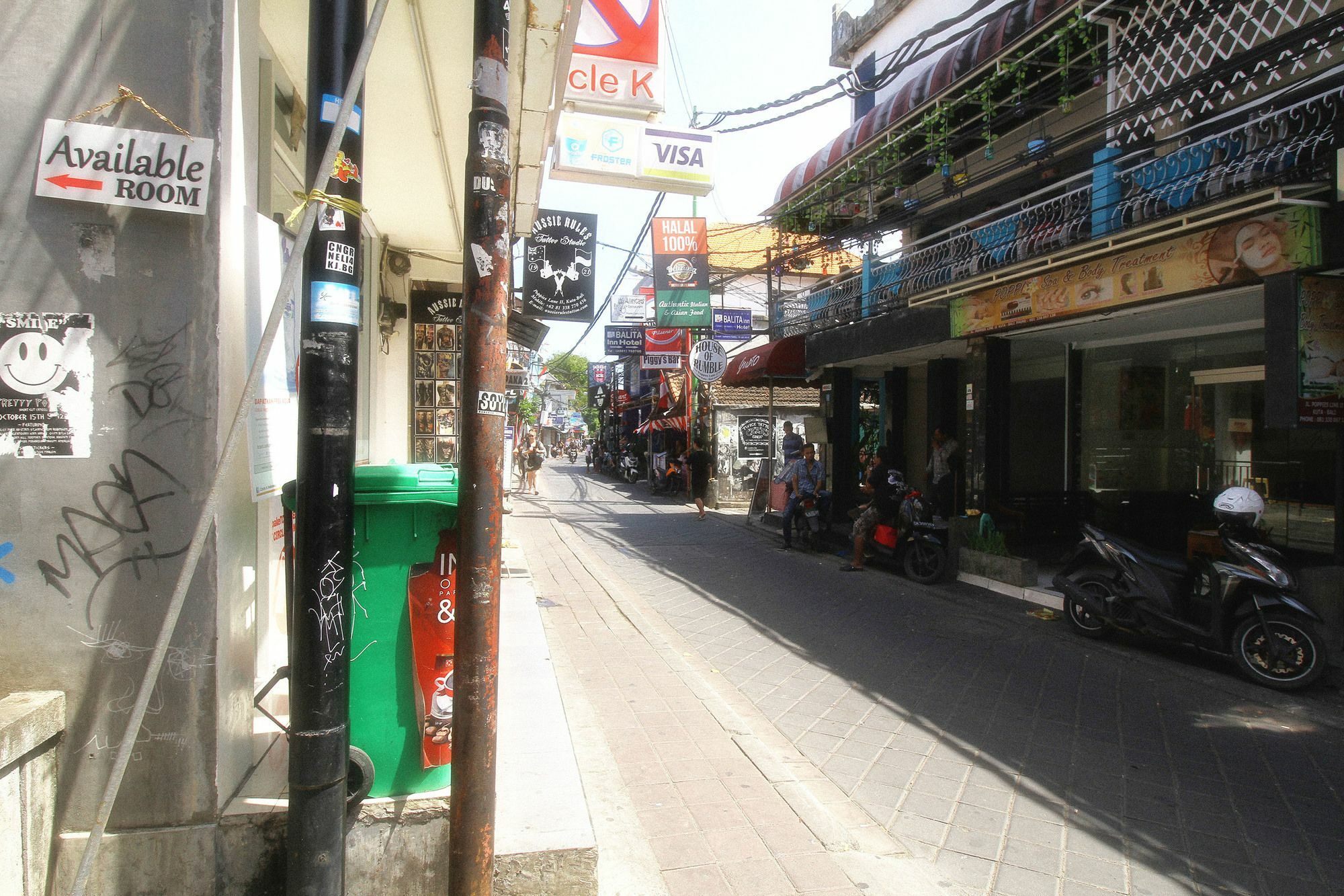 Dua Dara Inn Kuta Legian Exterior foto